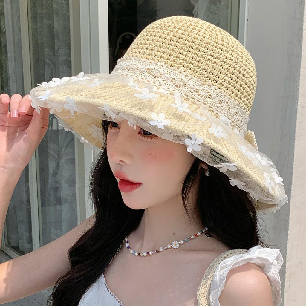 Lace Flower Straw Hat Women's Summer Sunshade Sunscreen Hat Seaside Beach Sun Hat Big Brim Showing Face Small Bucket Hat