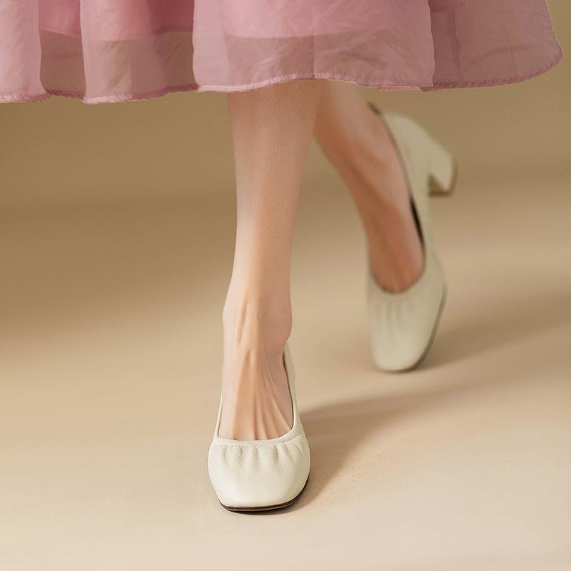 Женские красные туфли-лодочки на каблуках средней толщины с квадратным носком, элегантные женские туфли на каблуках без застежек, свадебные туфли из мягкой кожи