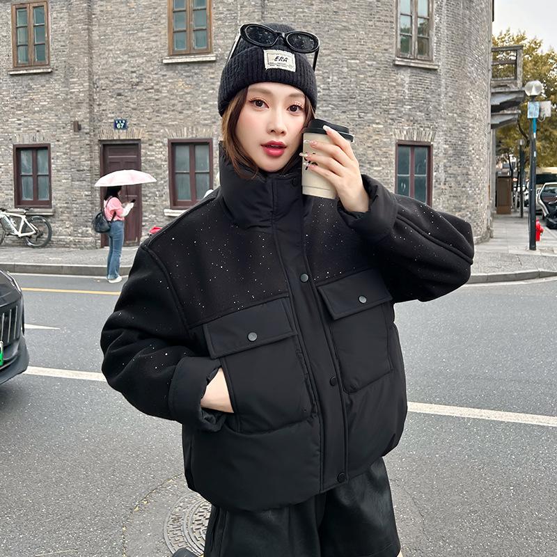 Маленькая стеганая куртка в иностранном стиле с лоскутным верхом, короткая, зима 2025, новая модная стеганая куртка, маленькая стеганая куртка