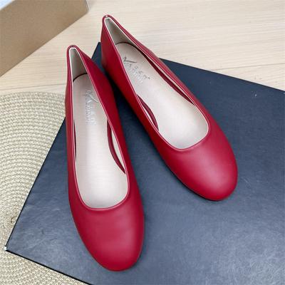 Модная женская обувь на плоской подошве 2025 Весна и Осень Повседневная Нескользящая С круглым носком Простая Большого размера Женская обувь 41-43 Лоферы Женские