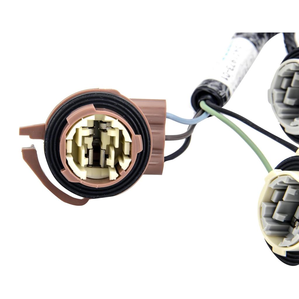 Left Driver Side Tail Light Wiring Harness For Chevy Silverado GMC Sierra 99-05