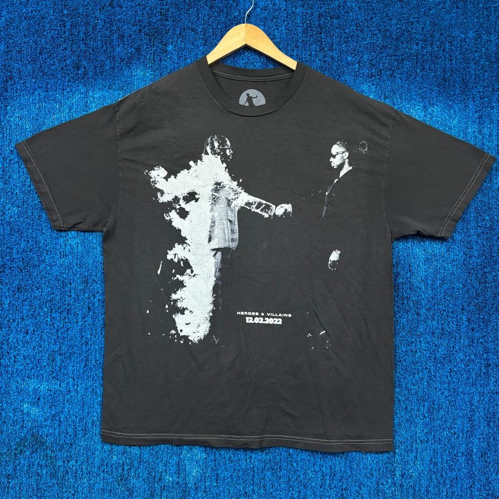 Metro Boomin “Heroes And Villains” Graphic T-Shirt Size Large Unisex T-Shirt