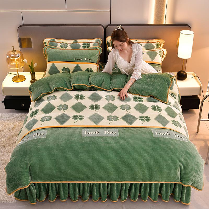 Утепленный зимний комплект из четырех предметов для дома из молочного золотого норкового бархата, комплект из четырех предметов, бархат Farai, коралловый бархат, юбка для кровати, пододеяльник, постельное белье