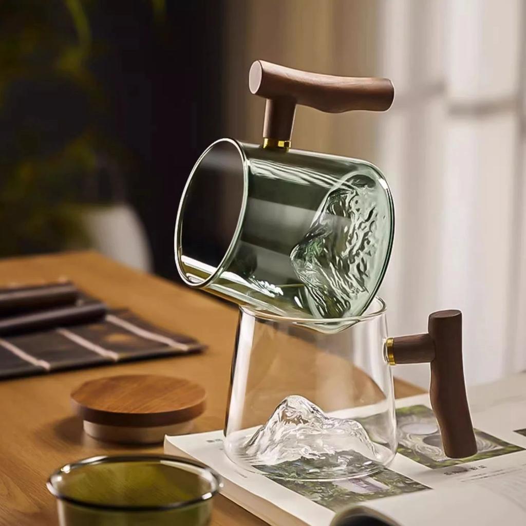 400ml Glass Tea Cup Walnut Anti Scald Handle Thickened Cup Chinese Far Mountain Design High Borosilicate Glass Tea Cup