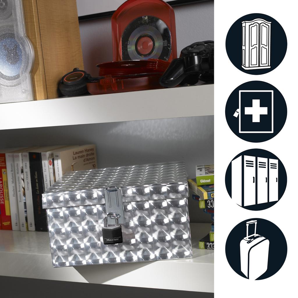 Master Lock Pack of 2 Aluminium Padlocks with Vinyl Cover, Key, 30x52x16 mm