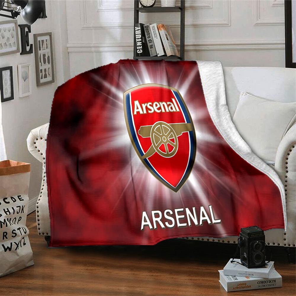 Arsenal Football Club Crest Flannel Blanket, Soft Polyester, Modern Design, All-Season for Camping, Travel, Gifts for holidays or birthdays