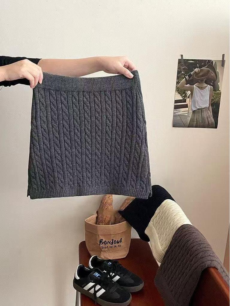 Trendy Women's Cable Knit Bodycon Midi Skirt - Autumn/Winter Versatile Outfit