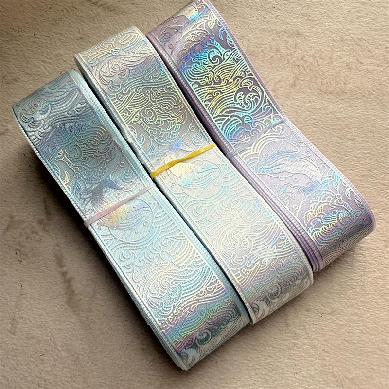 2,5 см x 4,5 м/рулон Несколько цветов Головной убор Шляпа Горячее тиснение Узор Брошь Значок Лазерный узор Подарочная коробка