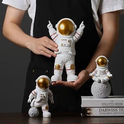 Новые фигурки астронавтов Рождественский смоляной космонавт Лунная скульптура Декоративные статуэтки космонавтов Миниатюры Подарок для декора дома