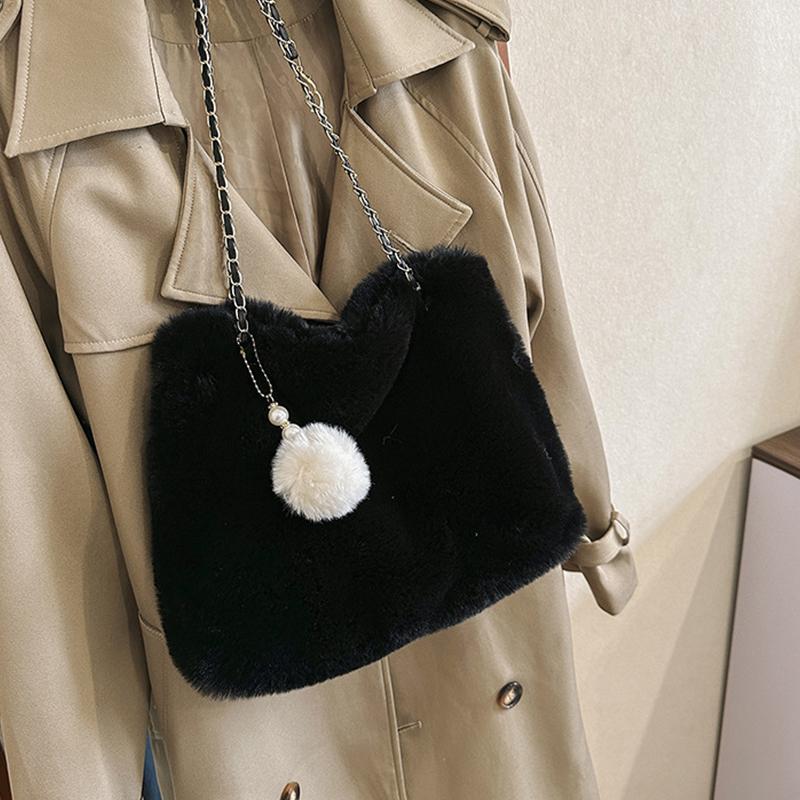 Женская пушистая сумка через плечо, мягкая плюшевая сумка-портфель из искусственного меха с подвеской, большая вместимость, женская модная дорожная сумка
