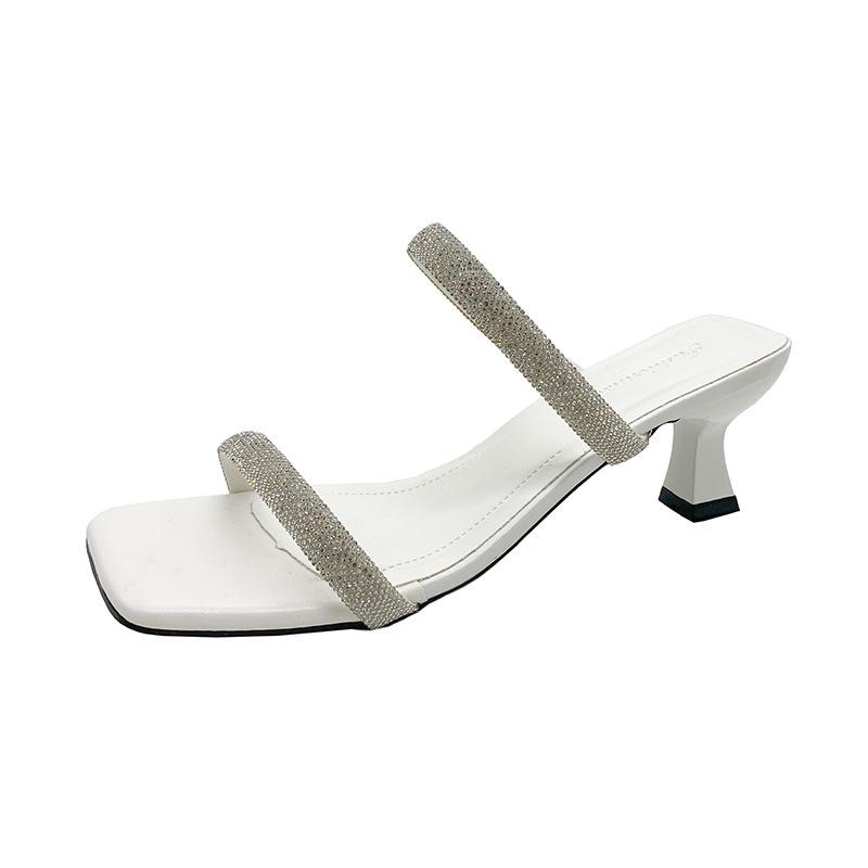 Модные стразы верхняя одежда туфли на высоком каблуке женские 2025 лето новые квадратный носок с открытым носком повседневные с крутыми шлепанцами женские