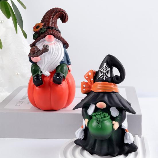 Halloween Gnome Decoration Pumpkin Couple Resin Figurine Fairy Tale Themed Gnome Sculpture Indoor Outdoor Table Desk Home Decor