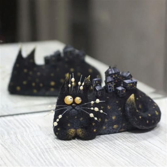 Шерстяной войлок Фамильяры Причудливые войлочные украшения ручной работы Капризные куклы кошки/опоссума Коллекционная фигурка животного для декора стола, полки, столешницы