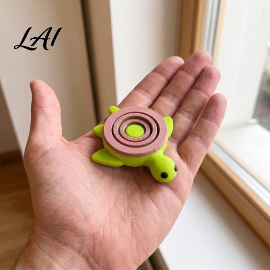 Decorative Ladybug Statues 3D Printed Spinning Figurine Stress Relief Rotating Turtle Fidget Ladybird Figurine Toy Animal Shape Desk Decoration for