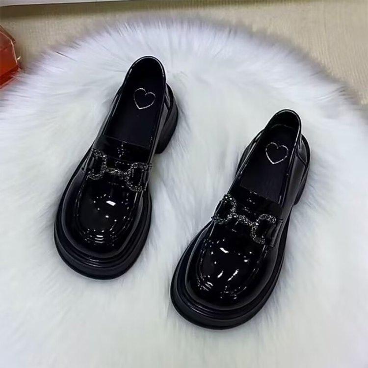 Увеличение роста 6 см мягкая кожа лоферы на платформе женские 2025 осень новинка лакированная кожа маффин один педаль британская кожаная обувь