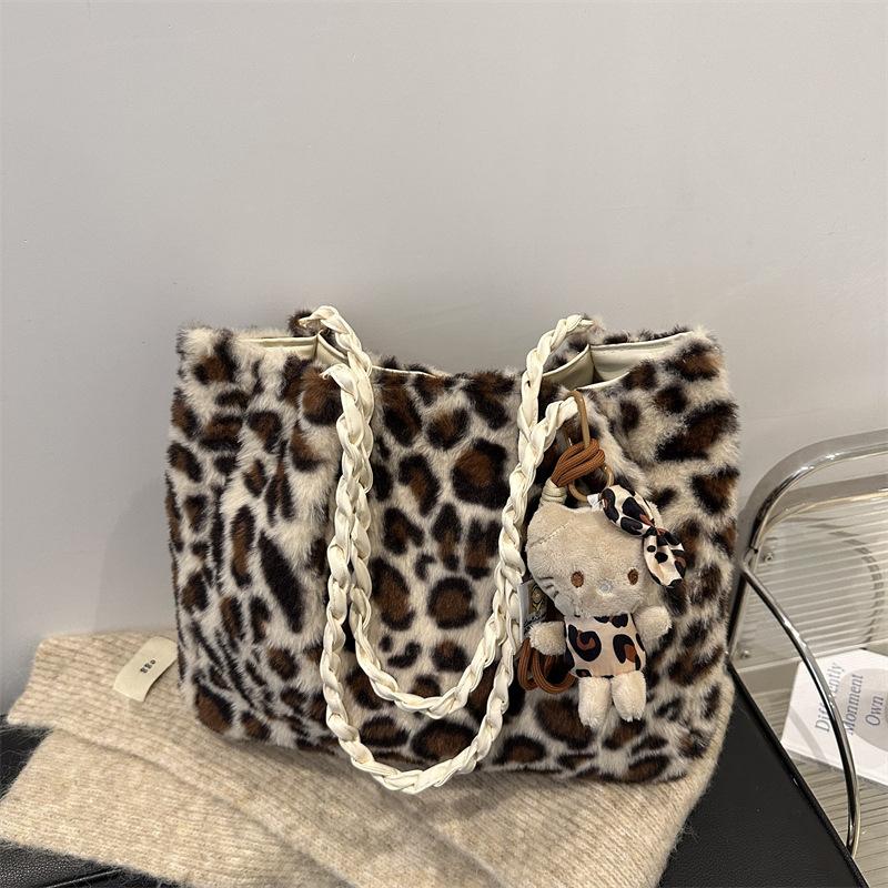 Зимняя плюшевая сумка-тоут с леопардовым принтом, женская модная сумка через плечо с цепочкой, универсальная пушистая сумка-мессенджер
