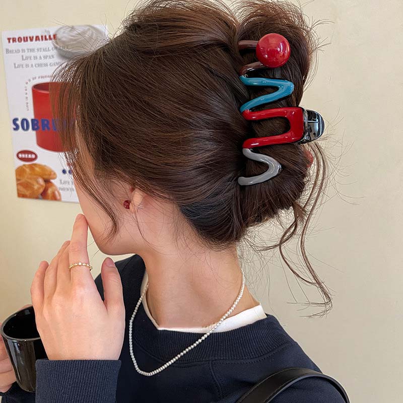 Red Wave Hair Claw Clip for Women Korean Sweet Acrylic Bead Large Shark Clip Ponytail Headwear Hair Accessories