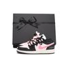 Air Jordan 1 Нескользящее покрытие Низкие винтажные баскетбольные кроссовки Женские Черно-розовые DZ5368-201(Team59-SBOX)
