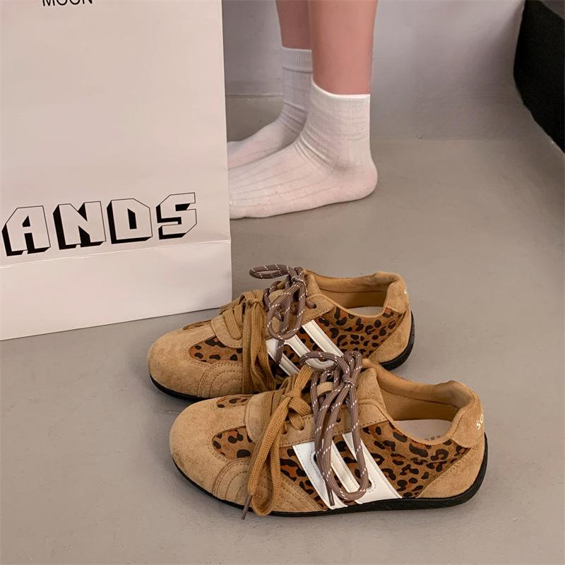 Ретро леопардовый принт на шнуровке немецкие тренировочные туфли женские 2025 ранняя осень новые на тонкой подошве со скрытой платформой гоночные туфли спортивная повседневная обувь
