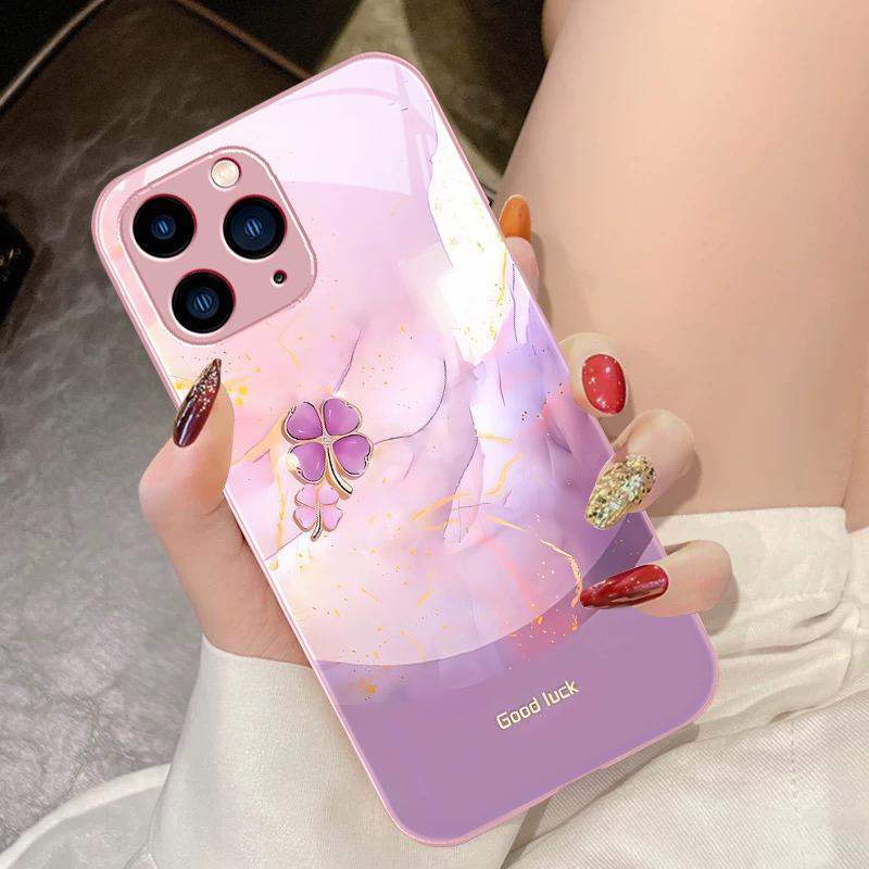 Градиентный чехол из закаленного стекла с четырехлистным клевером для iPhone 16 Pro Max 15 Pro 14 13 12 Mini 11 XS Max XR 7 8 Plus SE 2022
