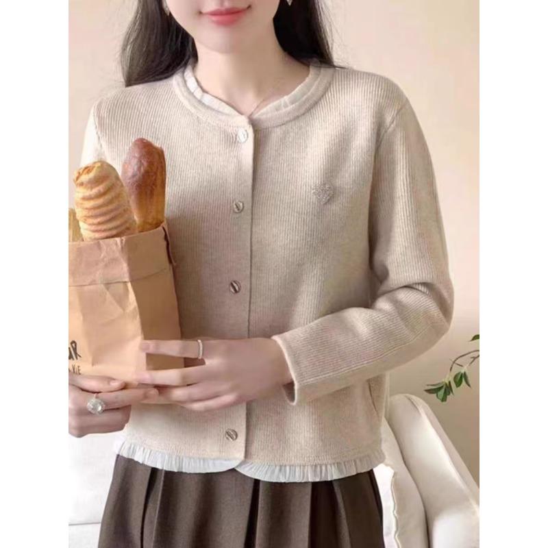 Autumn and Winter New Chic Love Knitted Sweater Women's Fungus Edge Design Fashionable Versatile and Thin Knitted Cardigan