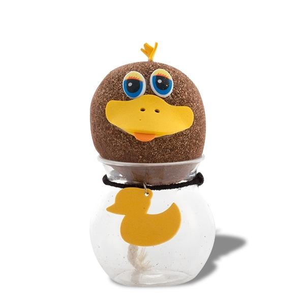 Голова животного из травяных волос, растущая цыпочка