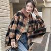 Утепленная клетчатая рубашка с капюшоном женская осенне-зимняя новая теплая нишевая средней длины большого размера