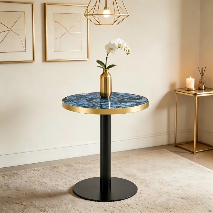 Modern Round Side Table, Marble-Look Tabletop with Golden Rim, Sturdy Metal Frame in Black/Gold, Ideal as Coffee Table, Nightstand or Balcony Table