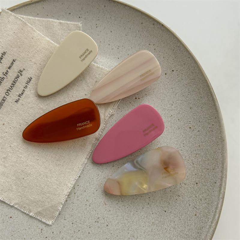 Acetic Acid Pink Duckbill Hair Clip - Simple, Cute Style