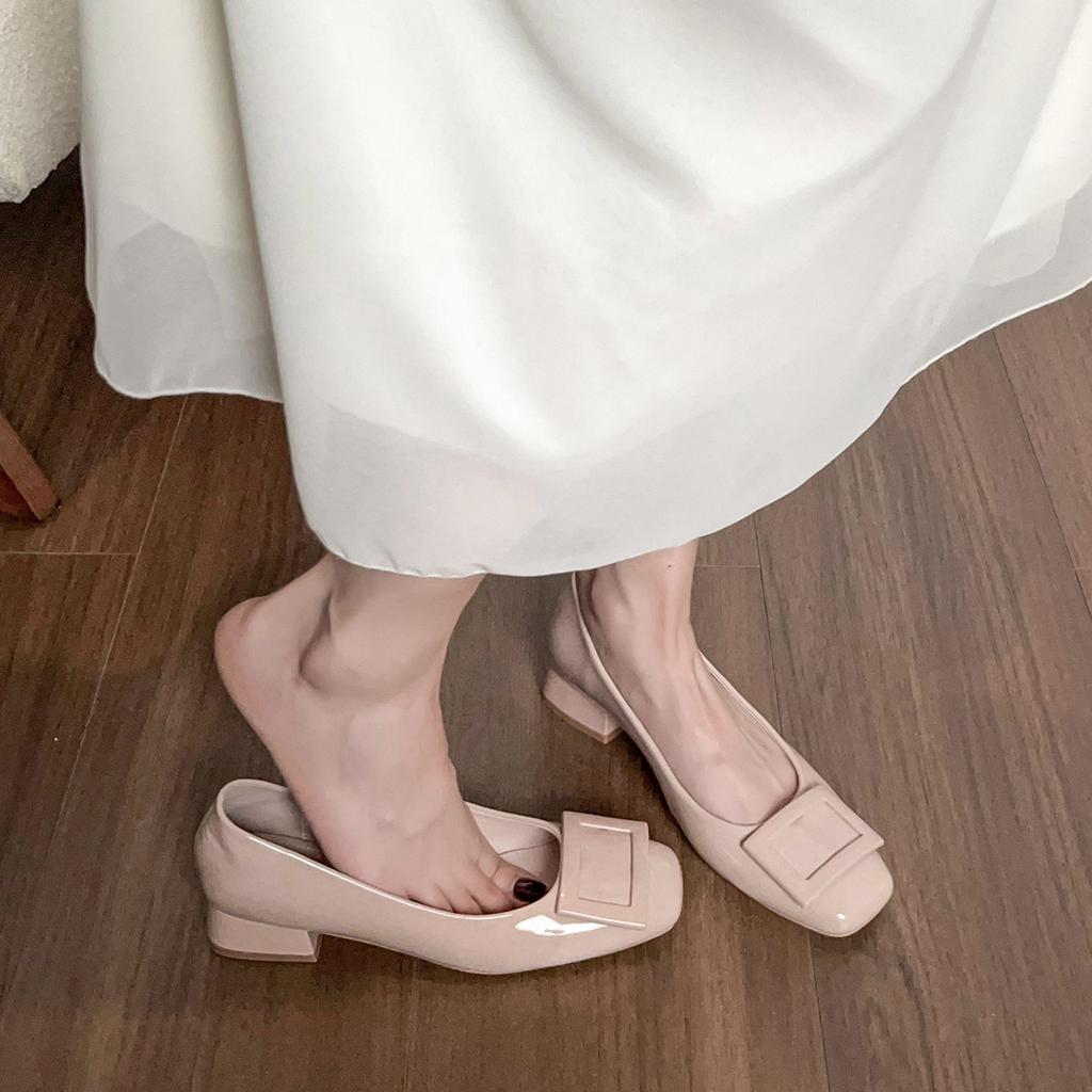 Классическая квадратная пряжка толстый каблук нежный квадратный носок элегантный темперамент телесные туфли-лодочки женские летние