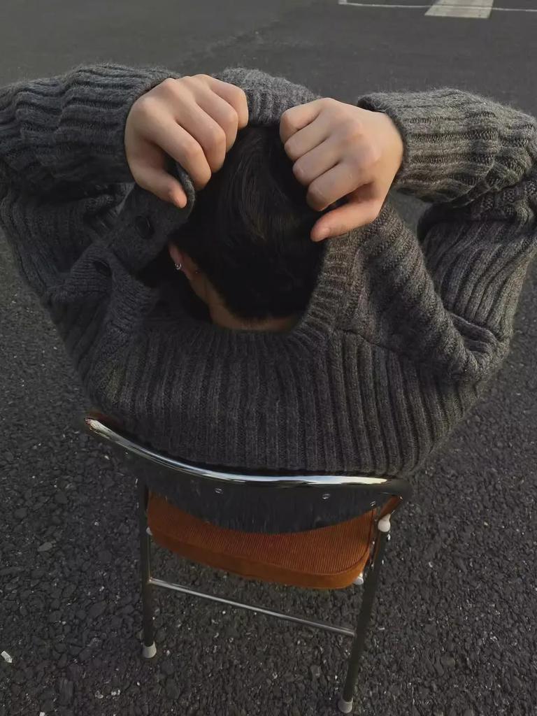 Boys' Korean Style Round Neck Knitted Sweater - Autumn/Winter Niche Design