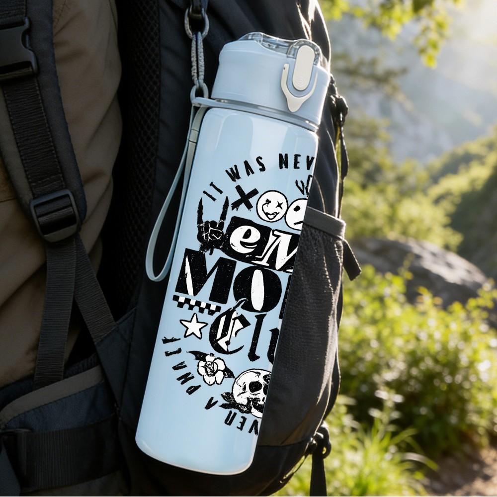 1PC Velcro Moms Club Circular Badge Print 750ml Color Plastic Sports Water Bottle Leakproof Flip Straw Lid Suitable for Sports Office Home Use