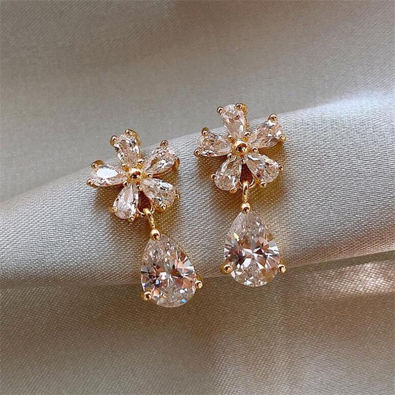 Серьги-подвески из стерлингового серебра S925 с корейским хрустальным цветком: Осенне-зимний роскошный дизайн