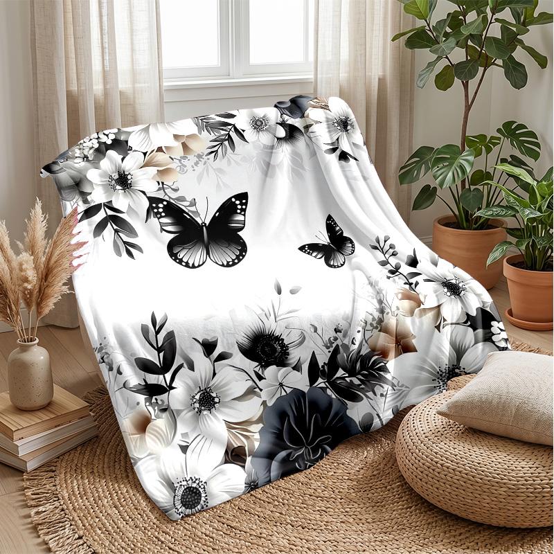 Eiffel Tower with Butterflies and Flowers Theme blanket Lightweight Warm Flannel Blanket Decorative Throw Blanket for Home Decoration