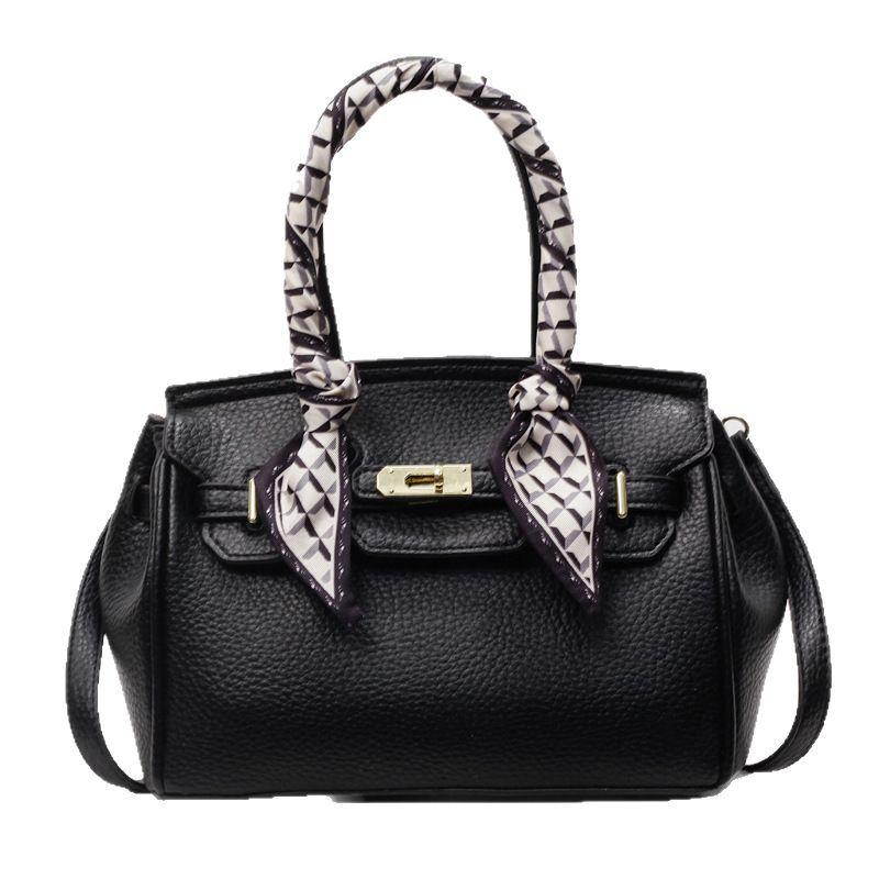 New Commuter Handbag Women's Fashion Versatile Shoulder Messenger Bag