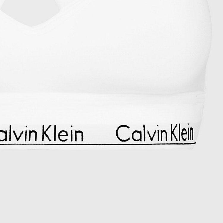 Calvin Klein Однотонный пуловер с V-образным вырезом, облегающий крой, женское нижнее белье QF1654E100