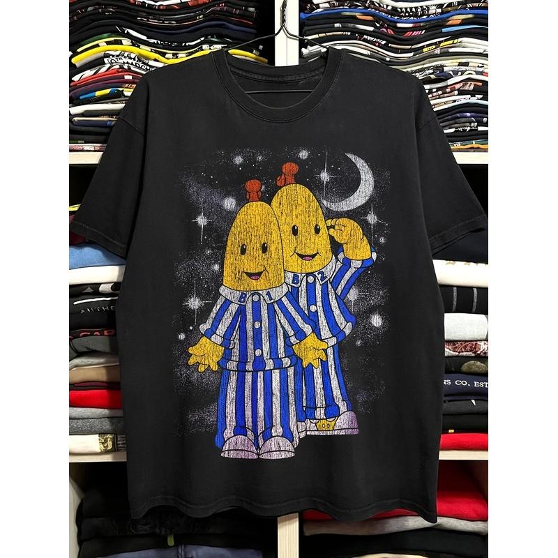 Retro 90's Banana Print T-Shirt - Vintage Bananas Pyjama, Breathable Round Neck Casual Shirt Suitable for All Seasons, Machine Washable Outdoor &
