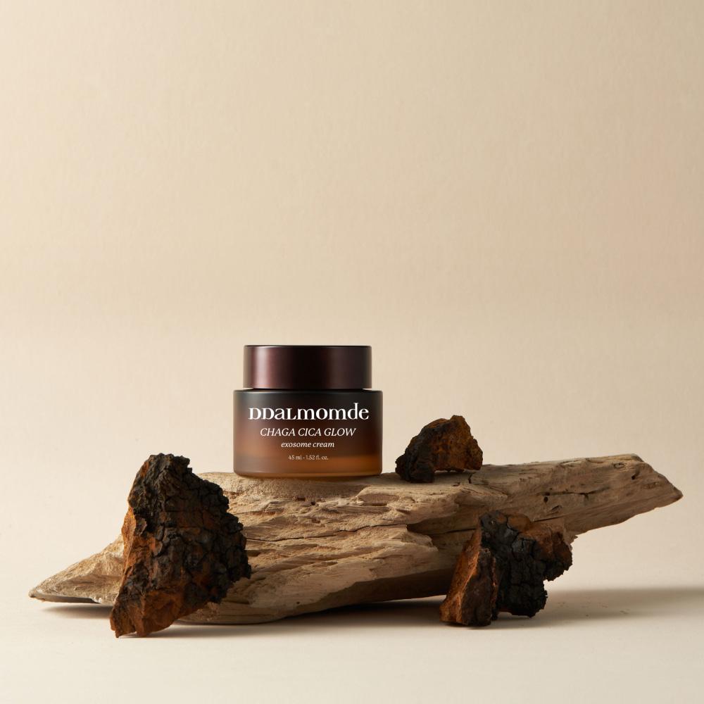 Ddalmomde Chaga Cica Glow Exosome Cream 45 мл - Веганский boosting-крем для оживления кожи и улучшения ее текстуры