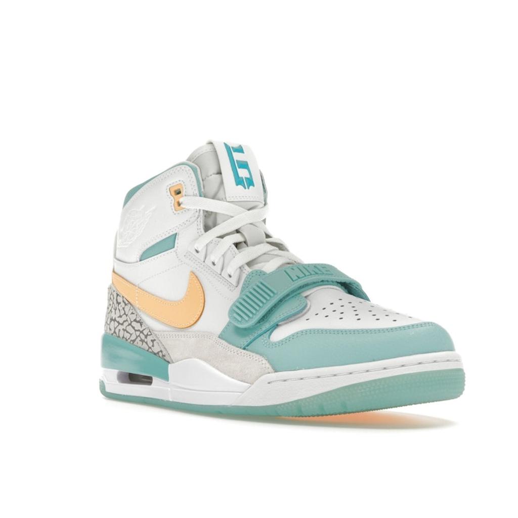 Го Аилунь x Air Jordan Jordan Legacy 312 Нефритовые Мужские Кроссовки Белые FV3625-181