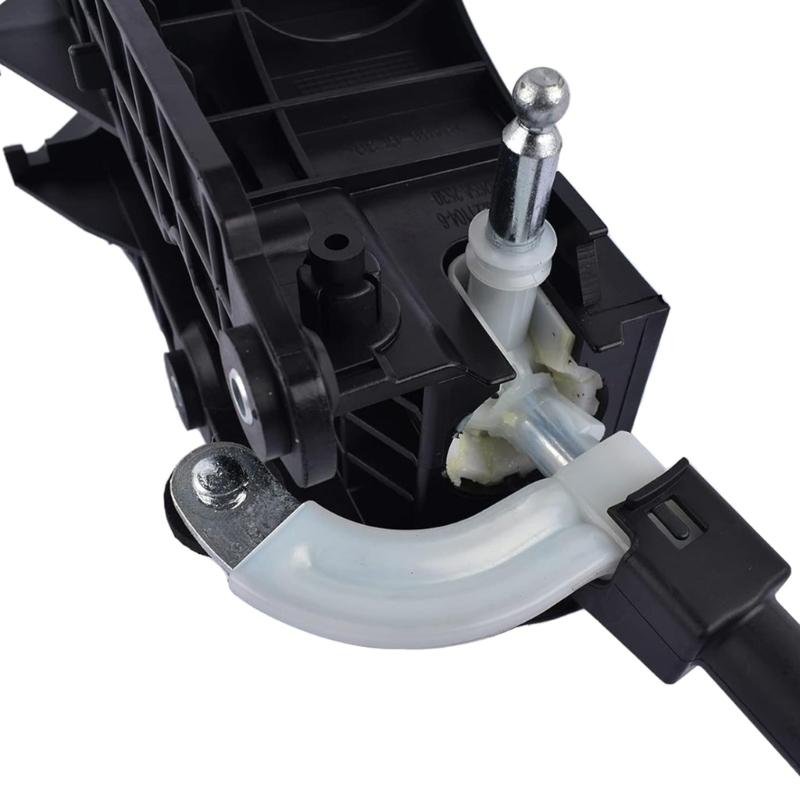 Автомобильный рычаг переключения передач с защитой от скольжения Оптимизированные характеристики Термостойкий материал 46314090 1608508580 55346163 55348961