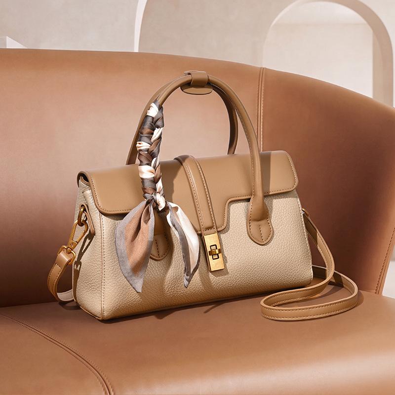 Shoulder Bag Women's New Contrasting Color Fashion Handbag Daily Practical Commuting Crossbody Bag