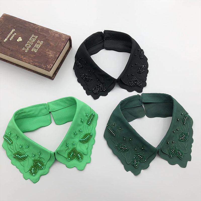 White Fake Collar for Women Shirt Blouse Necklace Candy Color False Collar Handmade Beads Detachable Sweater Collars Decor