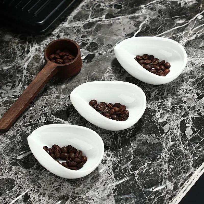 Ceramic Coffee Beans Dose Trays Pure White Pottery Teaspoon Tea Separator Vessel Set Tools Coffee Bean Spoon Shovel Tea Trays