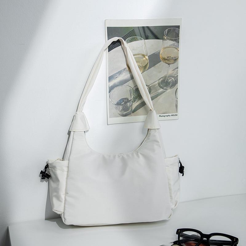 IELGY One-Shoulder Underarm Oxford Cloth Bag Casual Large-Capacity Commuter Simple Female Bag