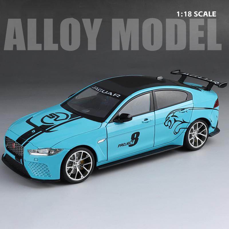 1/18 Jaguar XE SV Project 8 Суперкар Сплав Металлические литые и Игрушечные транспортные средства Металлическая модель автомобиля со звуком и светом Коллекция Детская игрушка