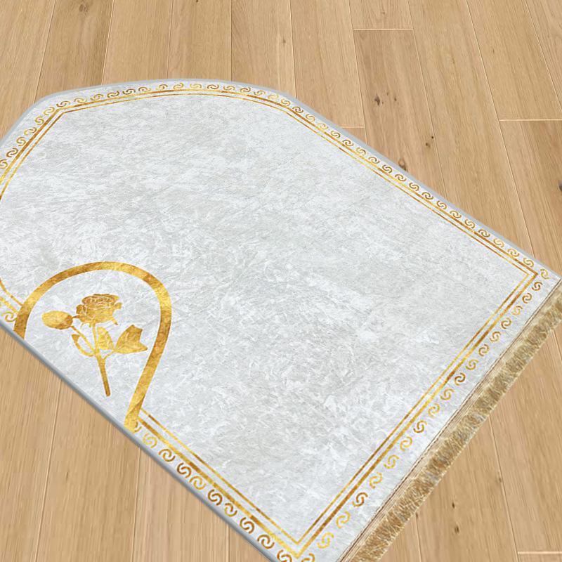 Однотонный бархатный напольный коврик Diamond: Золотой, нескользящий, утолщенный с кисточками