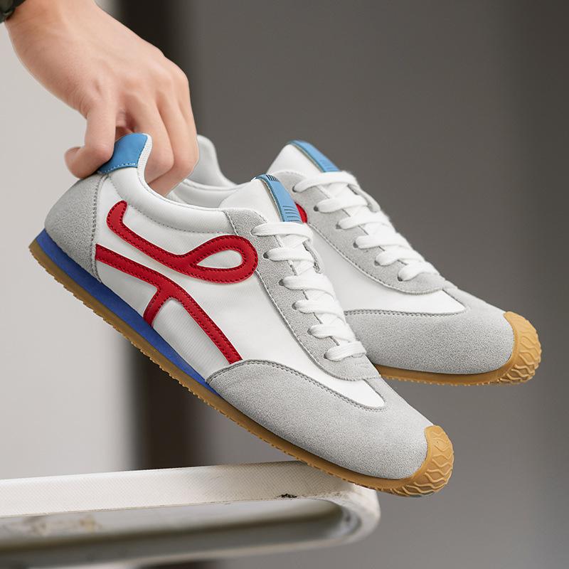 Модные мужские кроссовки 2025 Новая летняя мода Повседневная обувь Удобные трендовые кроссовки Нескользящие на шнуровке Уличные кроссовки для бега Zapatillas