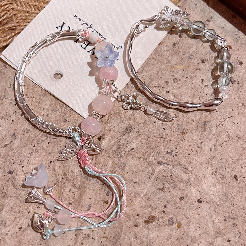 Браслет с подвесками «Розовый лотос и бабочка» с цветущей вишней — этнический стиль, легкие роскошные украшения из бисера для женщин