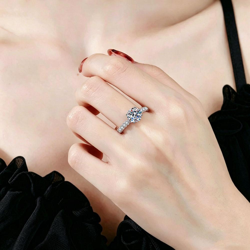 VVS1 D 1.00CT Round Moissanite Ring S925 Sterling Silver Gold Plated Beaded Paved Band for Women Engagement ODM