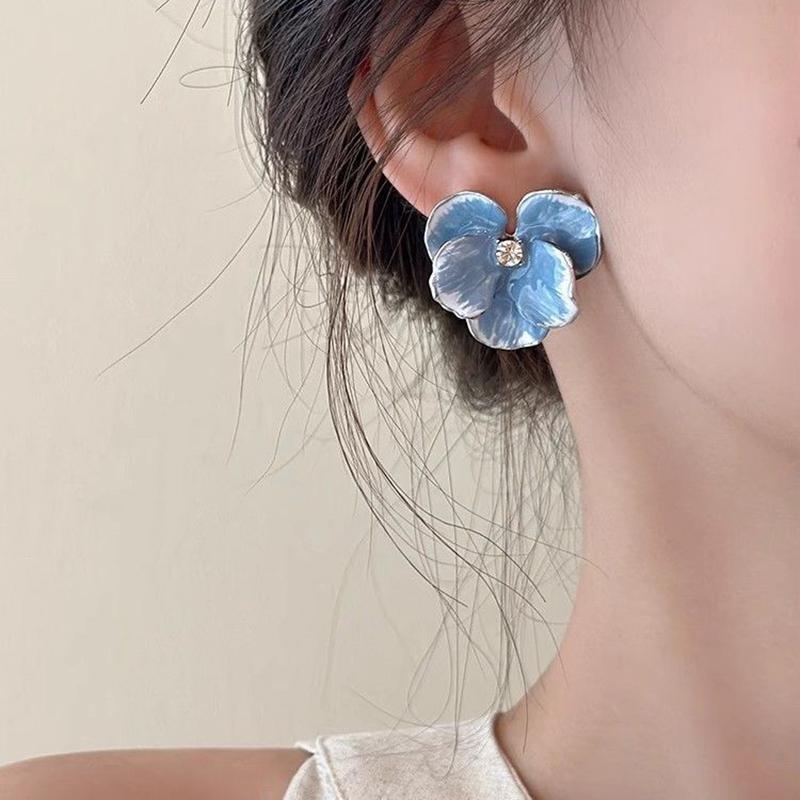 Vintage Color Flower Petal Earrings Luxury Women Travel Seaside Wearable Jewelry Girls Photo Props Fashion Elegent 3D Earring